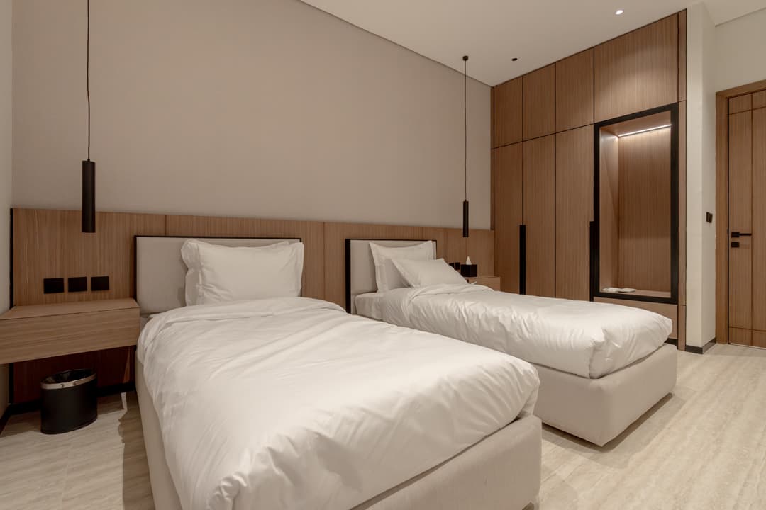 Apartment 10 — 4